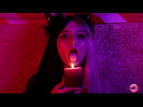 ❤️ Strastveno pušenje od seksi sukubusa s ispunjenim ustima ❤ Porno kod nas ☑